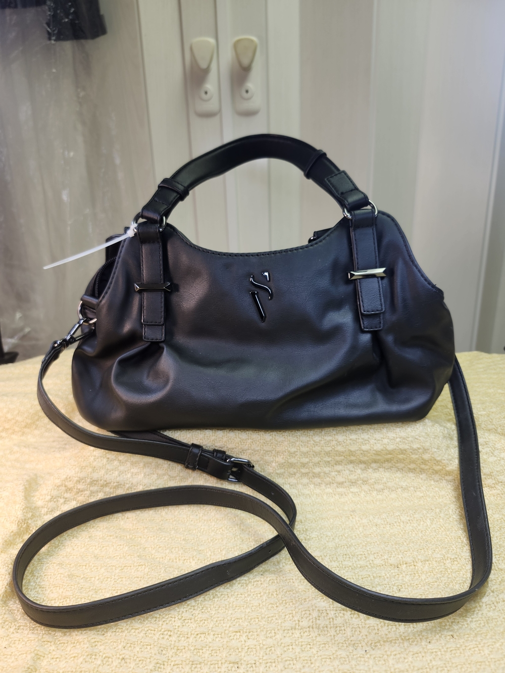 SEMPLY VERAt Black Shoulder Bag with Removable Crossbody Strap and Handles